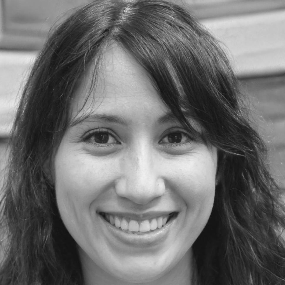 Maria Rodriguez - Financial Educator