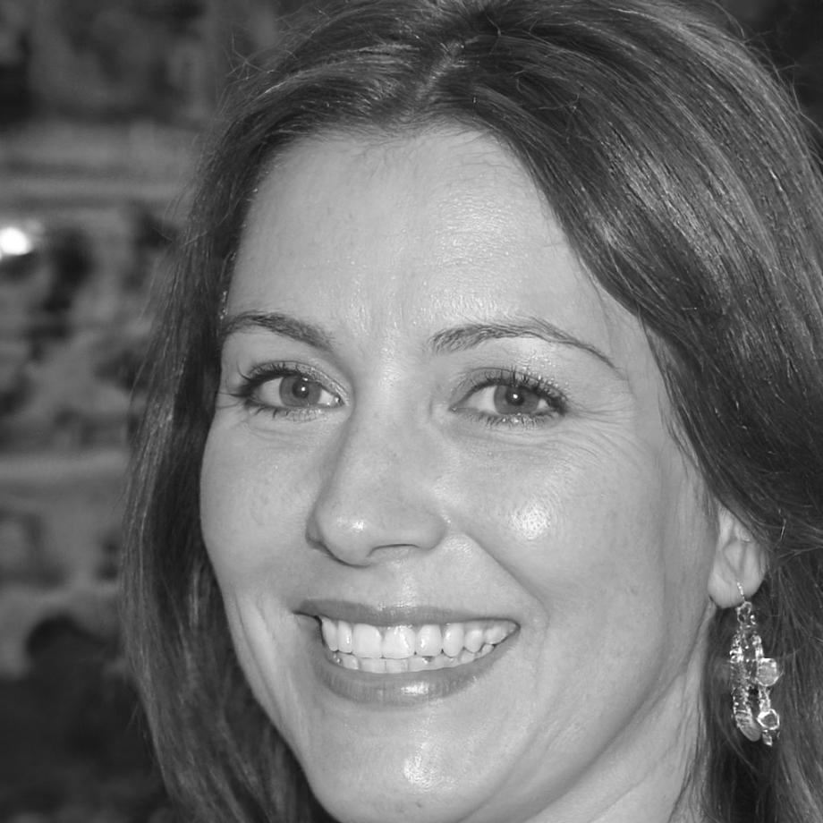 Dr. Amanda Foster - Program Director